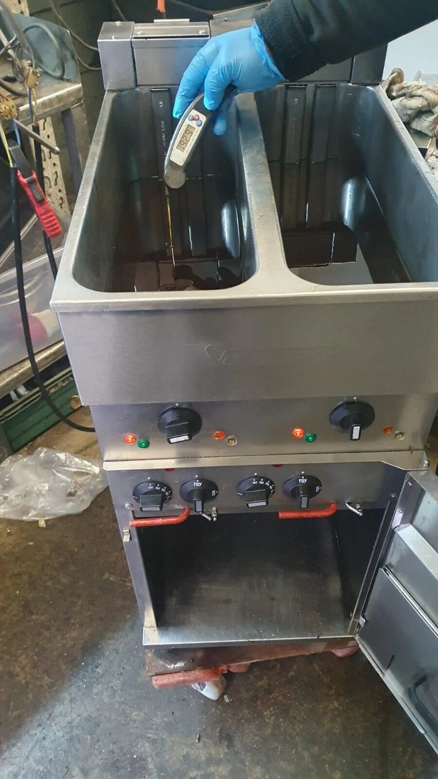 Valentine Electric Chips Fryer V2200  - Twin Tank - Total 15 kw Single Phase