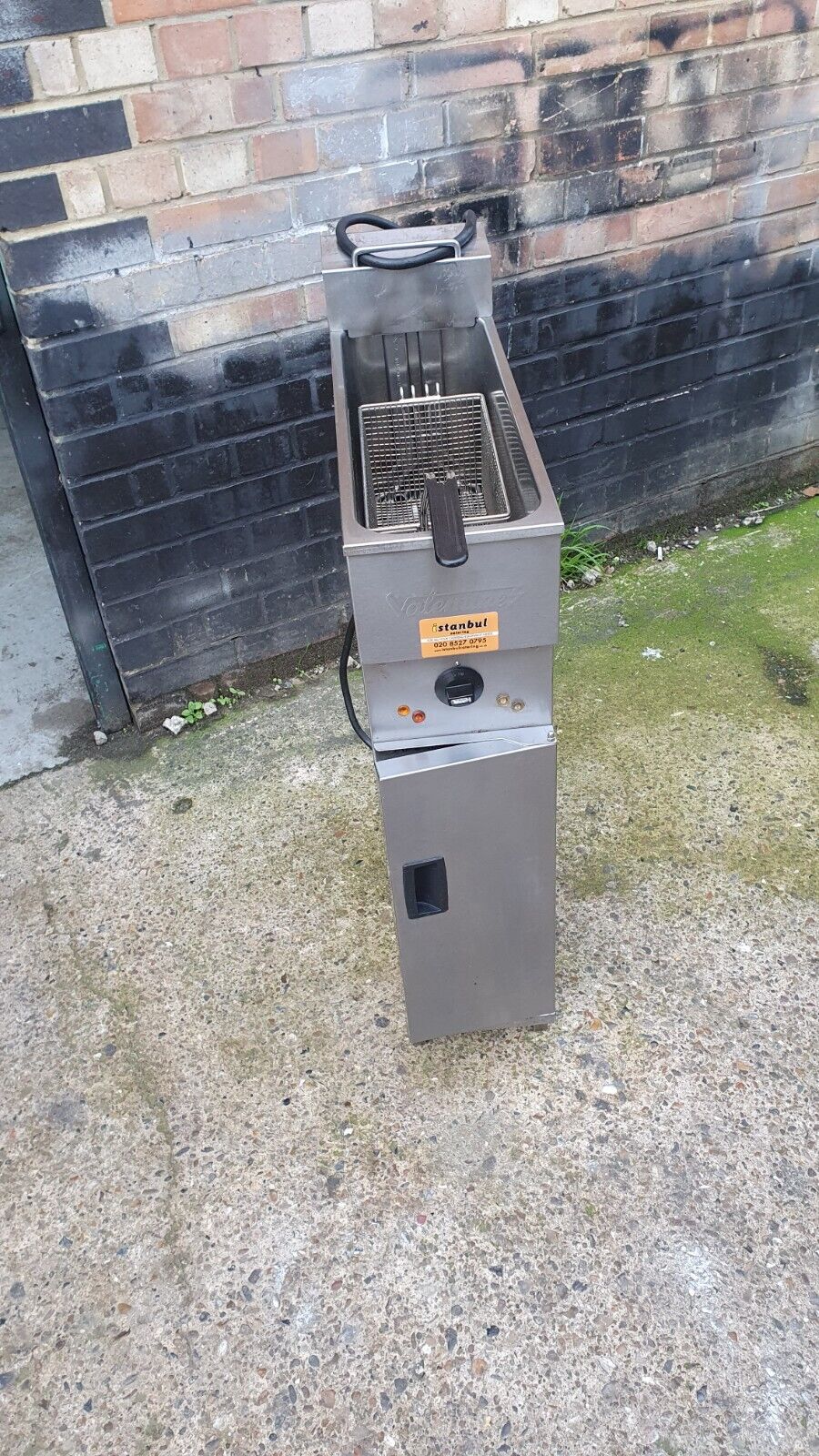 Valentine V200 Electric Fryer Single Basket,single Phase Fully working Serviced