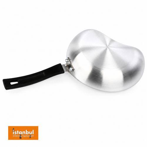 The heat-resistant handle of the 2 X Catcher Doner Kebab Chicken Shawarma Meat Catcher Pan Set demonstrating easy manoeuvrability for kebab preparation.
