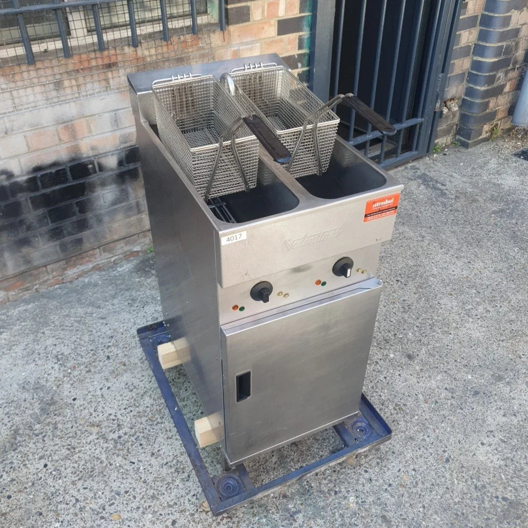 Valentine Fryer V2200P - 3 Phase Electric Fryer with Filtration system