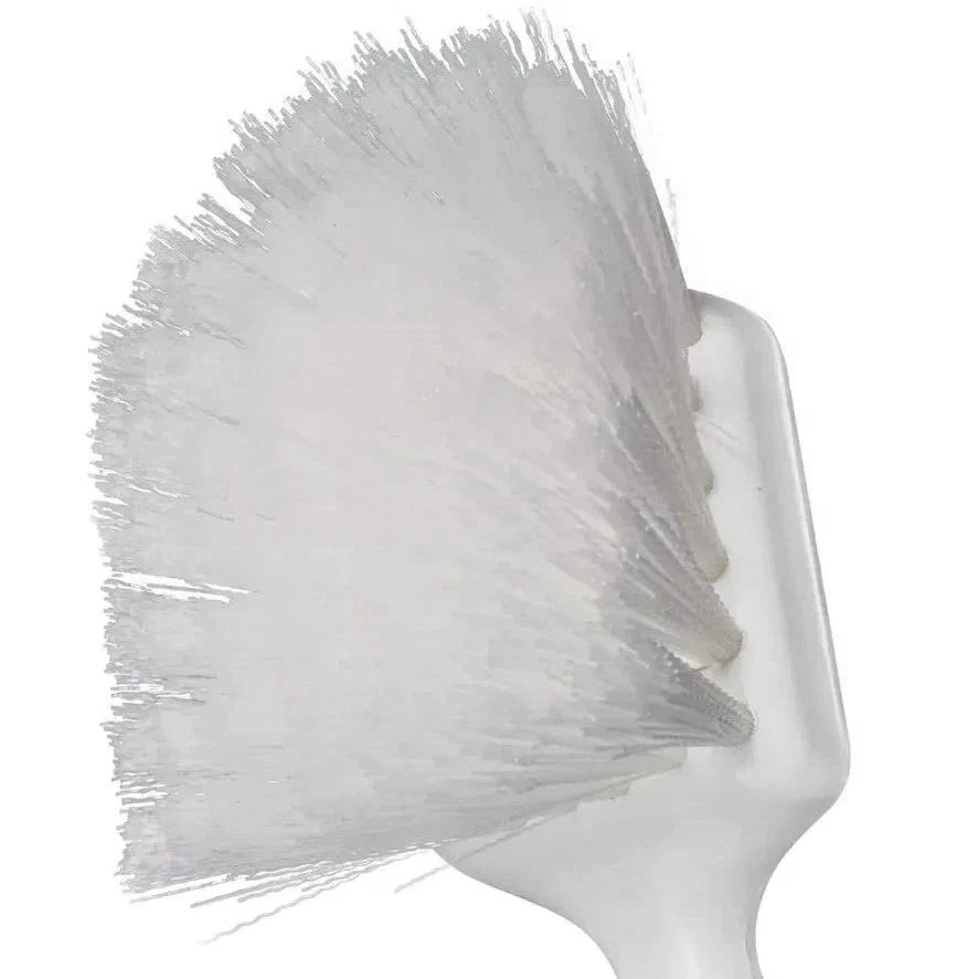 Detailed view of the bristles on Henny Penny Pressure Fryer Cleaning Brush - Long Handle Heat-Resistant Commercial Brush, ideal for restaurant use.