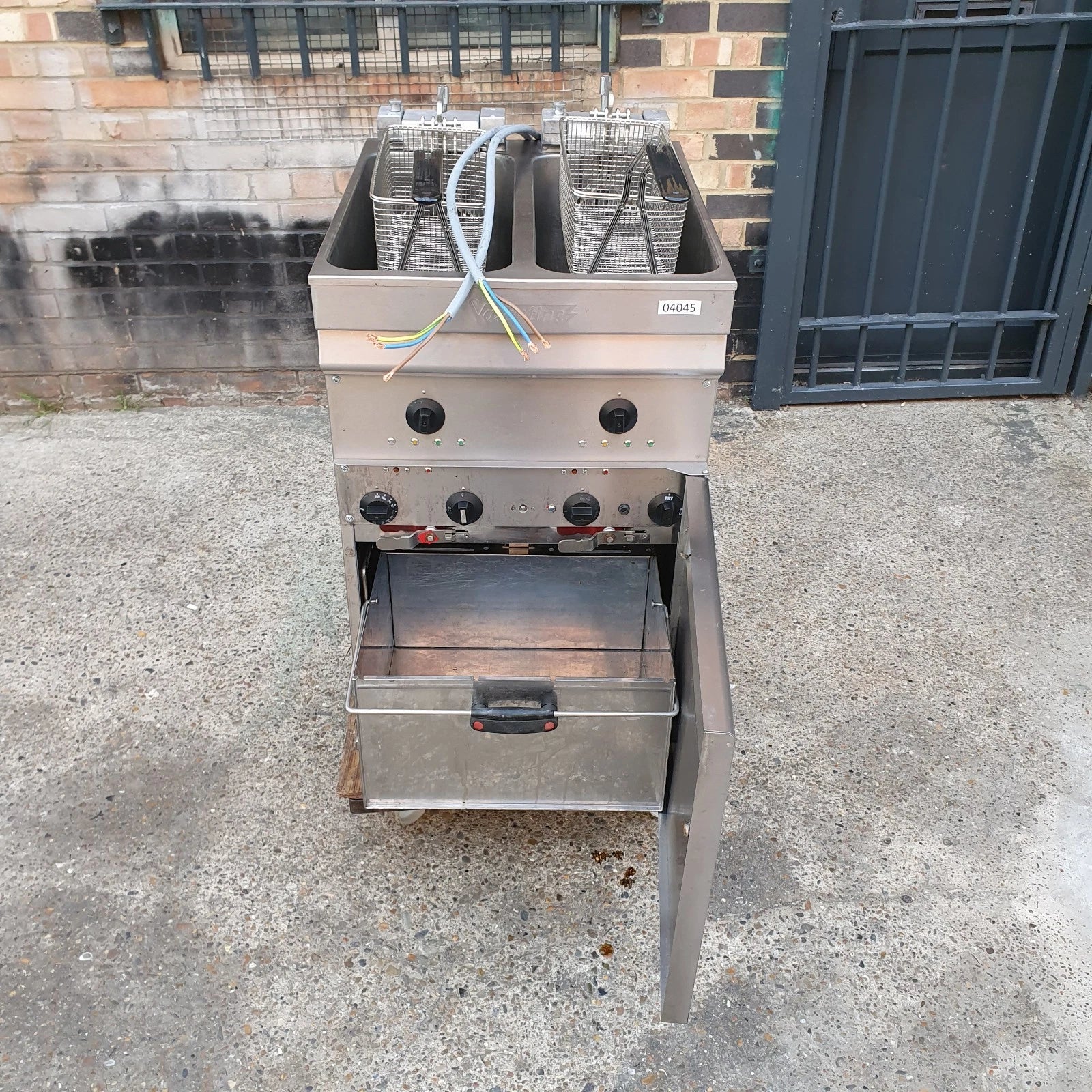Valentine Electric Fryer Evo 2525 Single Phase Twin Tank
