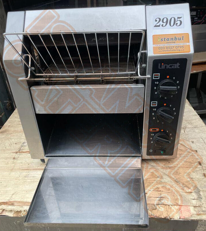 Lincat Electric Bun Toaster Conveyor Toaster CT1 with adjustable conveyor speed and stainless steel finish.
