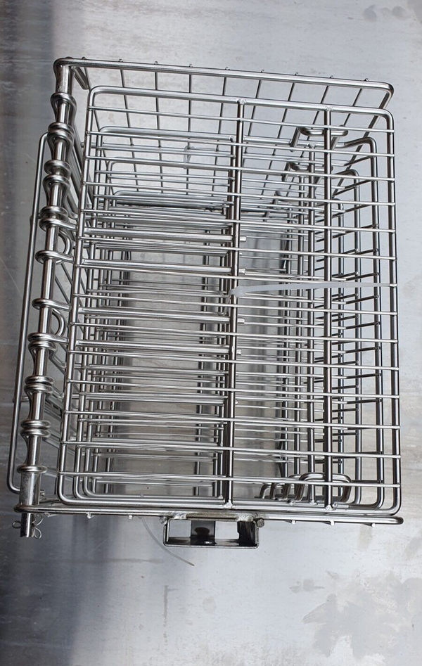 Henny Penny Electric  Basket With Hinged Shelfs and legs