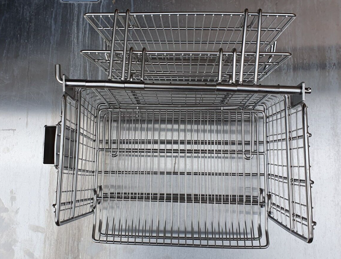 Versatile Henny Penny Electric Basket with Hinged Shelves and Legs, perfect for professional kitchens and home cooks alike.